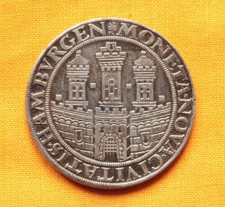 Medieval German States Coin - Half Hamburg Civitas Thaler 1553. photo