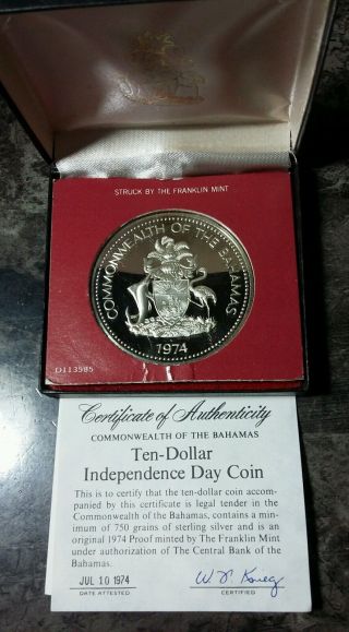 Commonwealth Of Bahamas Ten Dollar Silver Independence Day Coin 1974 photo