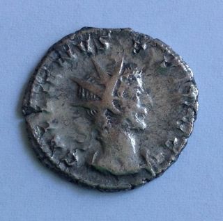 Roman Silver Coin,  Antoninianus Of Gallienus (257 - 8 Ad) photo