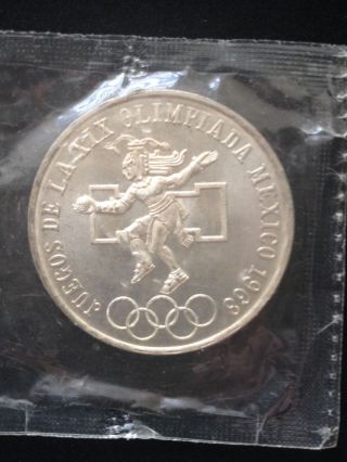 1968 25 Pesos Mexican Juegos De La Xix Olimpiada.  720 Silver photo