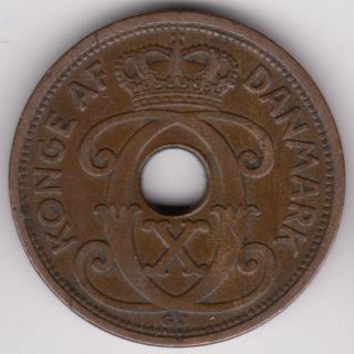 Denmark - 1928 N Gj 2 Ore Km 827.  2 Vf,  /ef Xf Danish Copper Coin With Hole photo