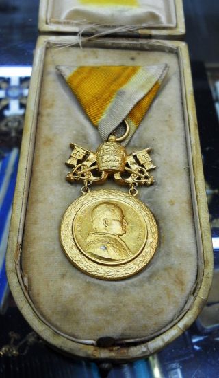 Vatican Pope Pius Xi Benemerinti Bene Merenti Silver Vermeil Order Medal W/ Case photo