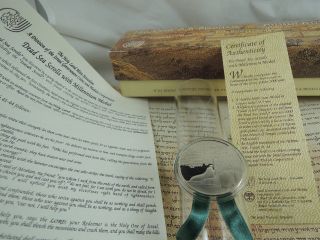 Israel Dead Sea Scrolls & Qumran State Medal 39mm Co - Ni,  Box,  English Trans. photo