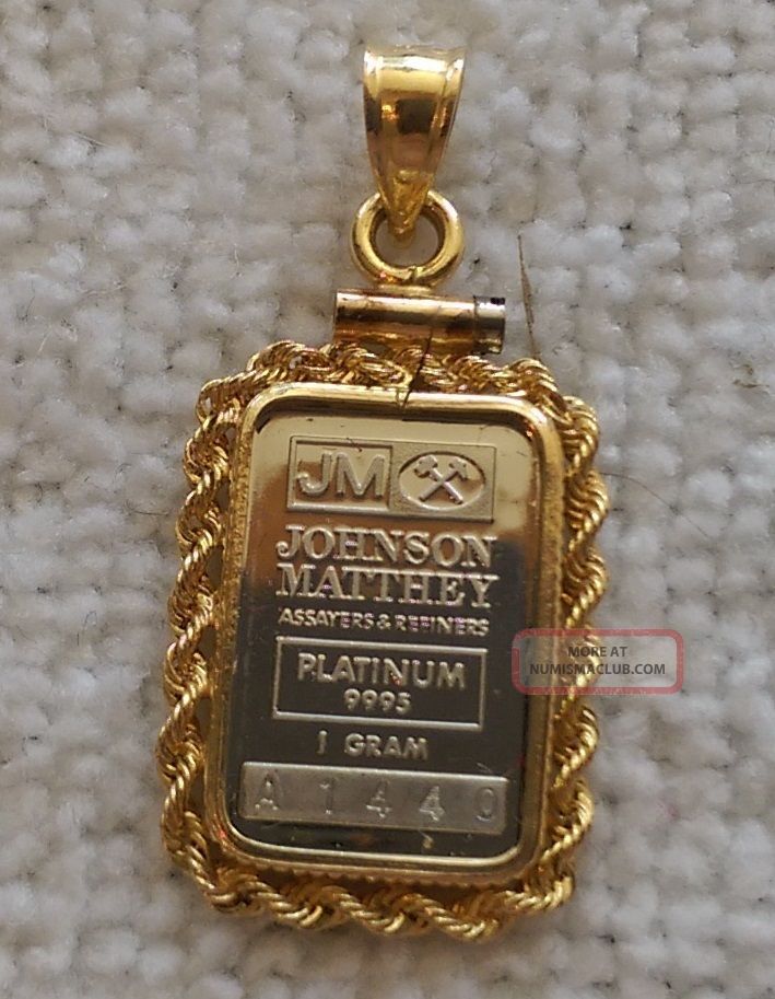 Platinum bar pendant Clearance