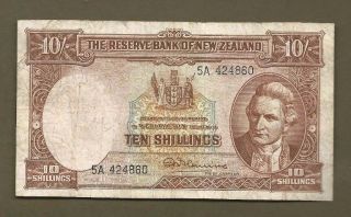 The Reserve Bank Of Zealand 10 Shillings 4860 photo