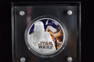 Star Wars: The Force Awakens - Captain Phasma Silver Coin Niue $2 Proof Uncirc. photo
