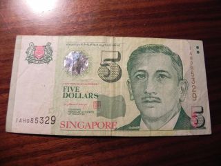Singapore Nd 5 Dollar Bank Note photo