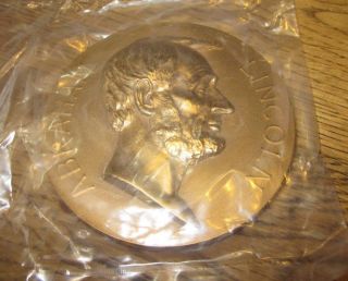 Abraham Lincoln Birth 1809 - 1909 Centennial - Large Bronze Medal photo