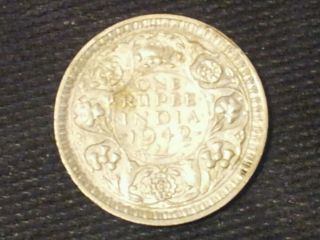 British India - 1942 - One Rupee - Bombay - Kg Vi - Rare Silver Coin photo