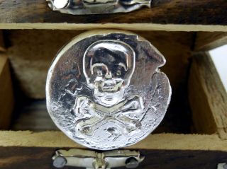 Mk Barz Skull Crossbones 1 Troy Oz.  999 Fine Silver Bullion Poured Round & Chest photo