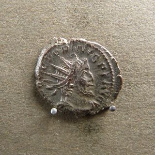 V3 - Gallic Empire Victorinus Ar Antoninianus.  Treves,  270 - 271 A.  D.  Invictus photo