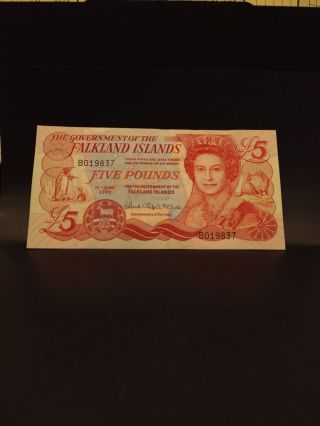 Falkland Island 5 Pound Note 2005 Au photo