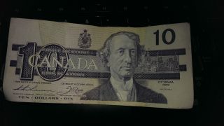 1989 - $10 Canada Note - Canadian Ten Dollar Bill photo