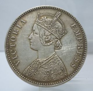 British India - Alwar State 1882 One Rupee Silver Coin Rare photo