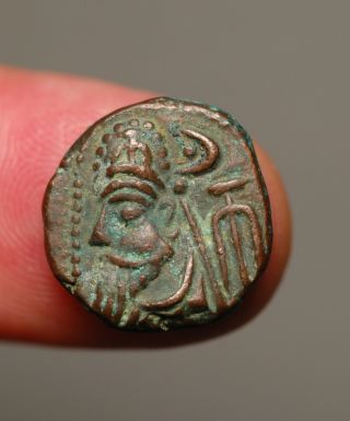 E15 - 09 Elymais,  Orodes Iii,  Ae Drachm,  2nd Century Ad.  Reverse: Artemis Bust photo