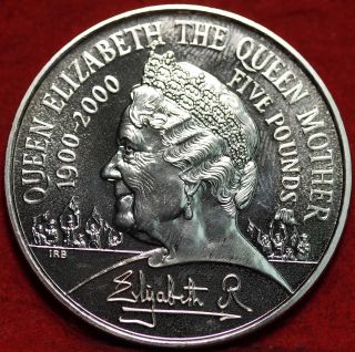 Uncirculated 2000 Great Britain Queen Elizabeth 5 Pounds Foreign Coin S/h photo