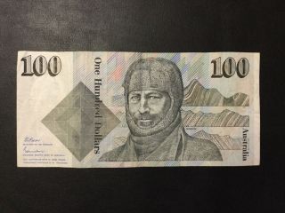 1985 Australia Paper Money - 100 Dollars Banknote photo