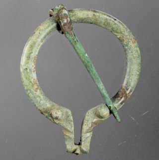 Ring - Shaped Brooch,  Fibula,  Bronze,  Roman Imperial,  3.  Century A.  D. photo