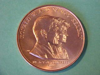 2000 Ronald & Nancy Reagan Commemorative Medal photo