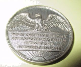 24 Karat Club January 17,  1942 Waldorf Astoria Medal Medallion Coin D459 Pc photo