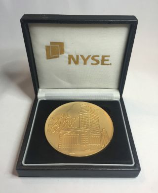 York Stock Exchange Closing Bell Ceremony Medal Stockcross Financial Nyse photo