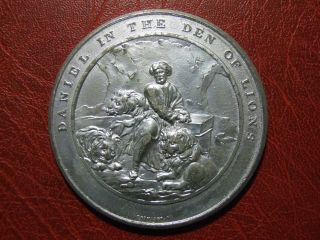 Judeo Christian Daniel In The Den Of Lion Medal By Thomason photo