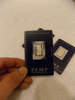 5 Gram Platinum Bar Pamp Suisse Bullion In Assay Card.  9995 Fine photo