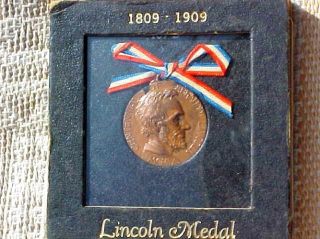 1909 Lincoln Centennial Medal Very Choice Unc With Case & Ribbon photo