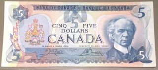 Canada $5 Dollar Bill - 1979 Series Circulated - 30576684493 photo