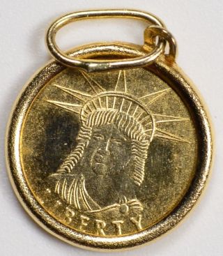1984 100th Anniversary Statue Of Liberty.  5 Gram Gold Pendant photo