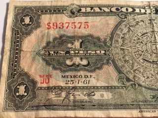 1961 One Peso Mexican Banco De Mexico Banknote (15 - 1 - 61) Serie Ju photo