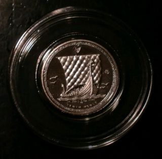 2016 - 1/10oz Platinum Noble Coin.  9995 photo