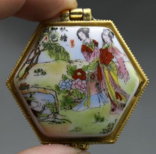 46mm Chinese Colour Porcelain Autumn Pool Grass 2 Woman Jewelry Box photo