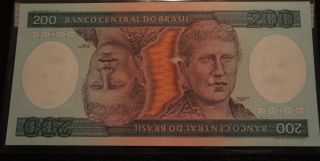 1985 200 Cruzeiros Brasil Bank Note In Unc Extremely Note photo