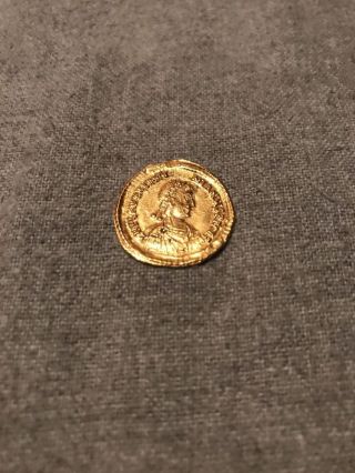 Valentinian Iii,  Solidus,  Ravenna,  Gold,  425 - 455 photo