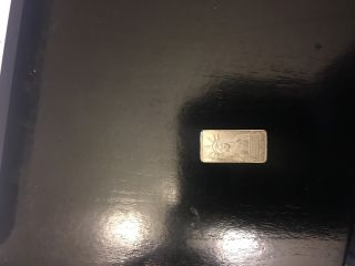 Platinum 2.  5 Grams.  999 Statue Of Liberty Bar Credit Suisse photo