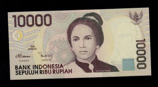 Indonesia 10000 Rupiah 1998/1999 Pick 137b Unc Banknote. photo