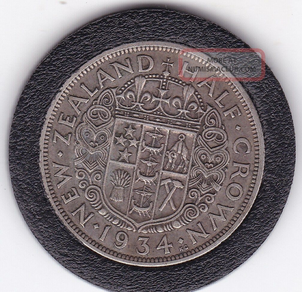 1934 N.  Z.  King George V Half Crown (2/6) Silver (50) Coin Australia & Oceania photo