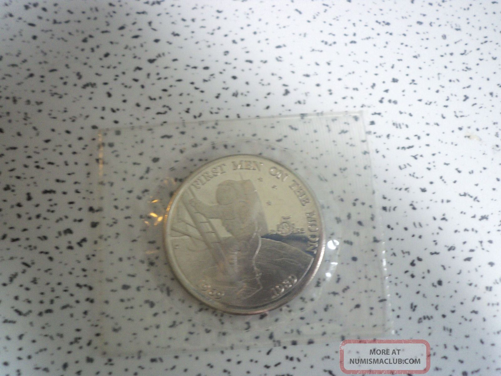 First Men On The Moon 5 Dollars 1969 - 1989 Commemorative Coin Marshall Islands Commemorative photo