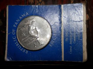 1970 Republic Of Panama Five 5 Balboas Coin - Package photo