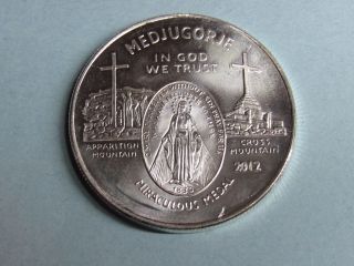 1 Troy Oz.  999 Silver Art Round 2010 Queen Of Peace Cross Mountain D photo