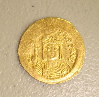 Ad 582 - 602 Maurice Tiberius Ancient Byzantine Gold Solidus Vf photo