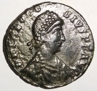 Ancient Roman Empire Bronze Coin Theodosius I 379ad - 395ad Virtvs Exerciti photo