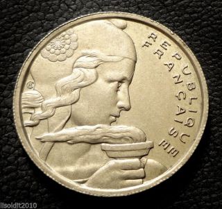 France,  1955 100 Francs,  Liberty / Torch Coin photo