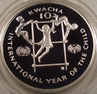 1979 Zambia Year Of The Child $10 Silver Coin photo