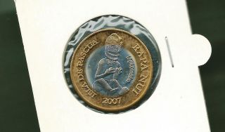 Isle De Pascua Easter Isle 2007 200 Pesos Bi - Metallic Unc Coin photo