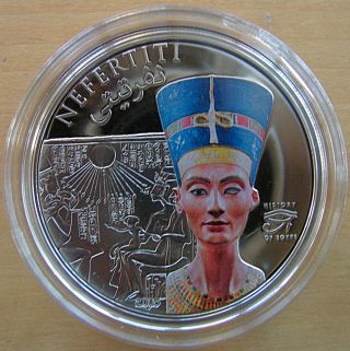 Nefertiti Bust Silver Proof Coin 2013 $5 Cook Islands photo