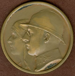1949 Belgium Medal In Honor Of Ww1 Veteran Soldiers Society,  By E.  Bremaecker photo
