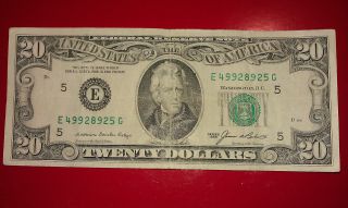 $20 U.  S.  A.  F.  R.  N.  Federal Reserve Note Series 1985 E49928925g photo