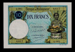 Madagascar 10 Francs (1937 - 47) Pick 36 Unc -. photo